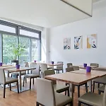 Hotel Express Centre By Ihg 3*