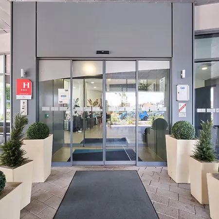 Szálloda Express Centre By Ihg 3*