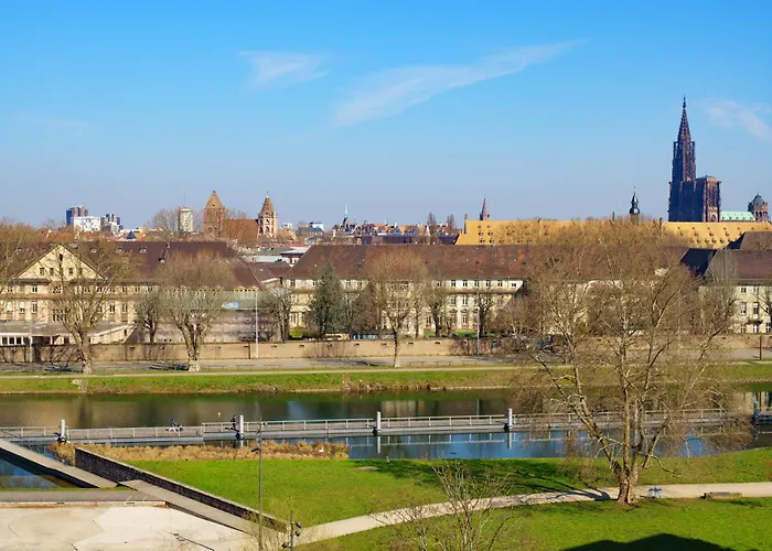 Hotel Express Centre By Ihg 3*