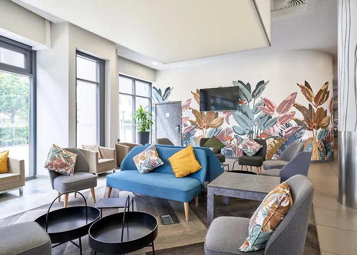 Express Centre By Ihg Hotel