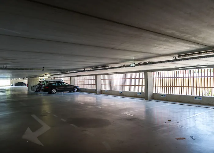 Hotel Express Centre By Ihg