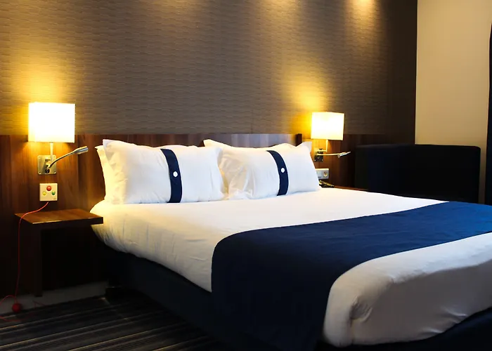 Otel Express Centre By Ihg