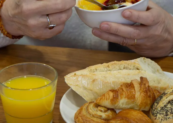 Express Centre By Ihg Otel 3*