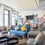 Express Centre By Ihg Hotel