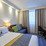 Hotel Express Centre By Ihg 3*