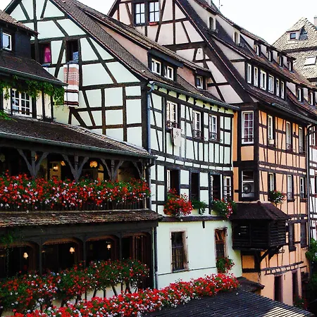 ホリデイ エクスプレス センター 3*