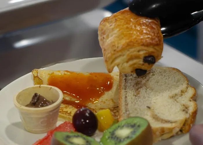 Express Centre By Ihg Hotel