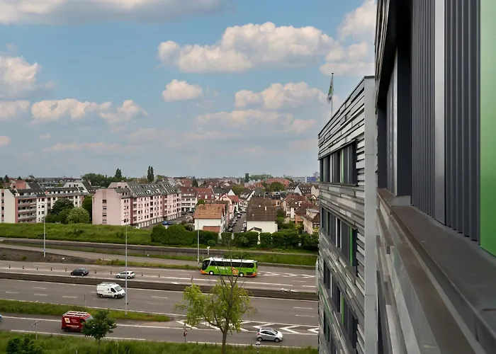 Express Centre By Ihg Hotel